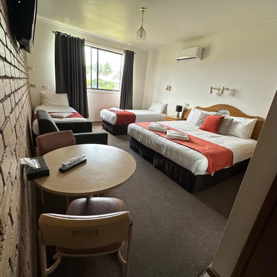 Shepparton Motor Inn Tudor House Motel Eksteriør billede