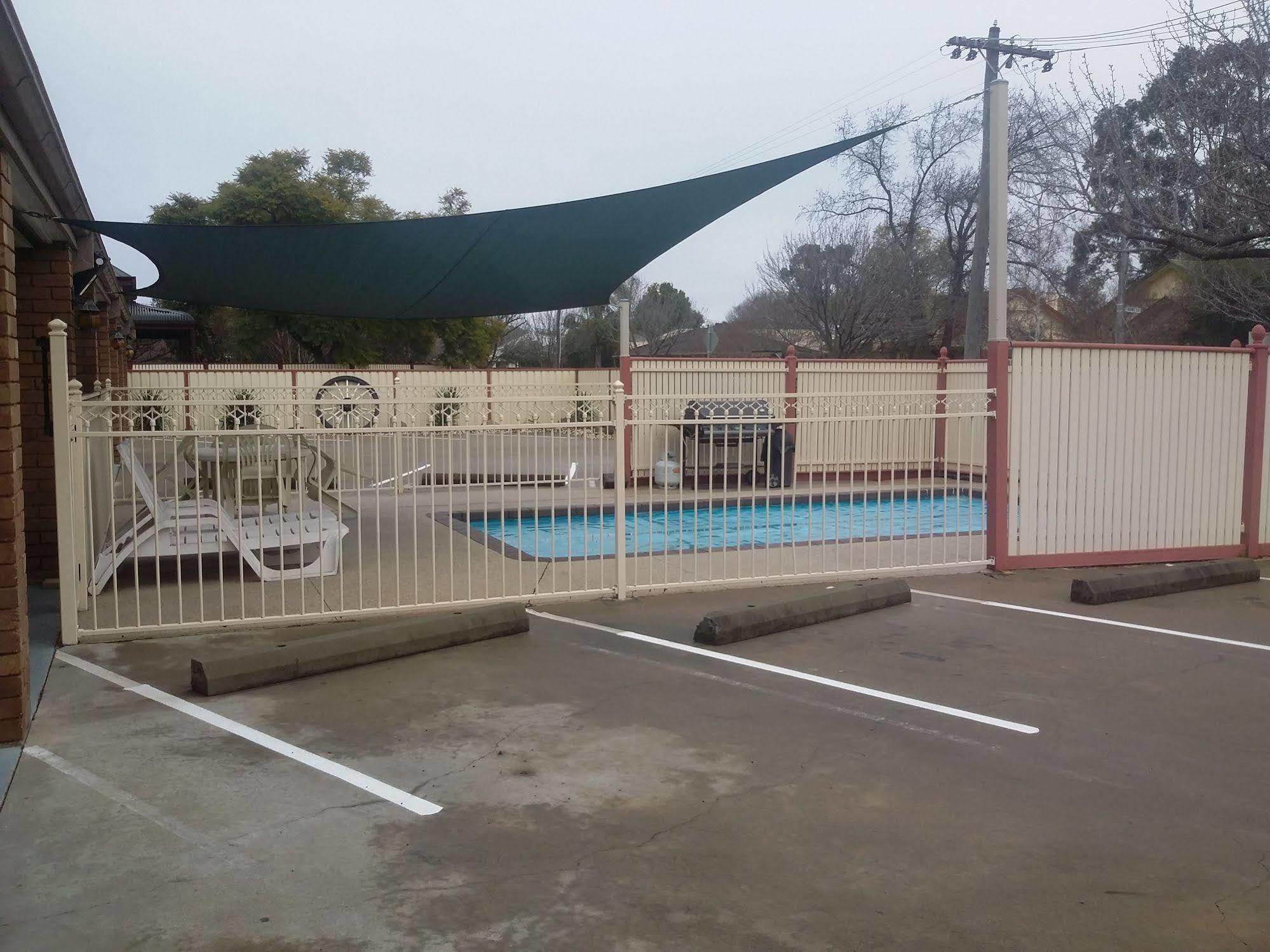 Shepparton Motor Inn Tudor House Motel Eksteriør billede